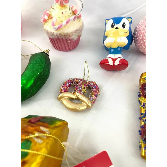 21x Holiday Ornaments Christmas Food Pizza Sonic Heart Cupcake Assorted Hanging - Picture 14 of 16